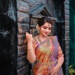 Nakshathra Nagesh Instagram - Makeup & Hair - @Thanushiya_bridal_studio Photography - @momentousfotography Blouse - @plush_boutique_jb Sarees - @shiya_bridal_boutique Jwels - @pick_ur_aabharanam Location - @elementsoneastcoast