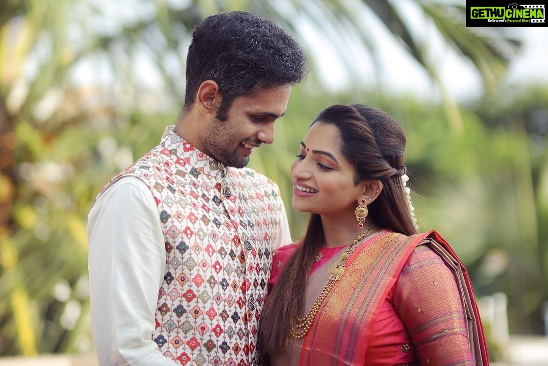 Nakshathra Nagesh Instagram - @pattushastra @ekantastudio @vino_francis_roy ❤️