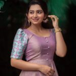 Nakshathra Nagesh Instagram – Outfit: theanarkalishop_official
Photo & Video: @haran_official_ @shotsofgiri

Shop This Outfit Online @ 
www.theanarkalishop.com