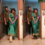 Nakshathra Nagesh Instagram – #happiest 🧿❤️ Raghav impressed me beting words with this one. The best way to walk into this beautiful journey. #myfamily 
All moments captured will be treasured for a lifetime! Thanks da @haran_official_ 
Saree @anika._.boutique