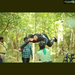 Namitha Instagram - Great Work Requires Hard Work !! 💪🏃‍♀️
Doing my Own stunts on the Sets of ' Bow Wow ' Movie !!
 Hey Nikki !

#wolfguard 
#stuntgirl 
#heynikki 
#bowwow