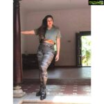 Namitha Instagram - Hey Guys, What song would you like to dedicate to me on the FM?! 🎙🎶🎤 PC - @infinit_d #wolfguard #myfavoritestyle #militarystyle #khakistyles