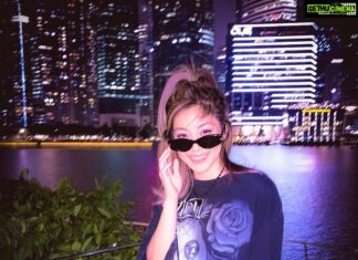 Narelle Kheng Instagram - I oversat my photos like I oversat my life 😩 #gentlemonster2021 ft local babies @storeunda @visualjargon and the shirt I stole for @sammirui that I don’t plan on returning