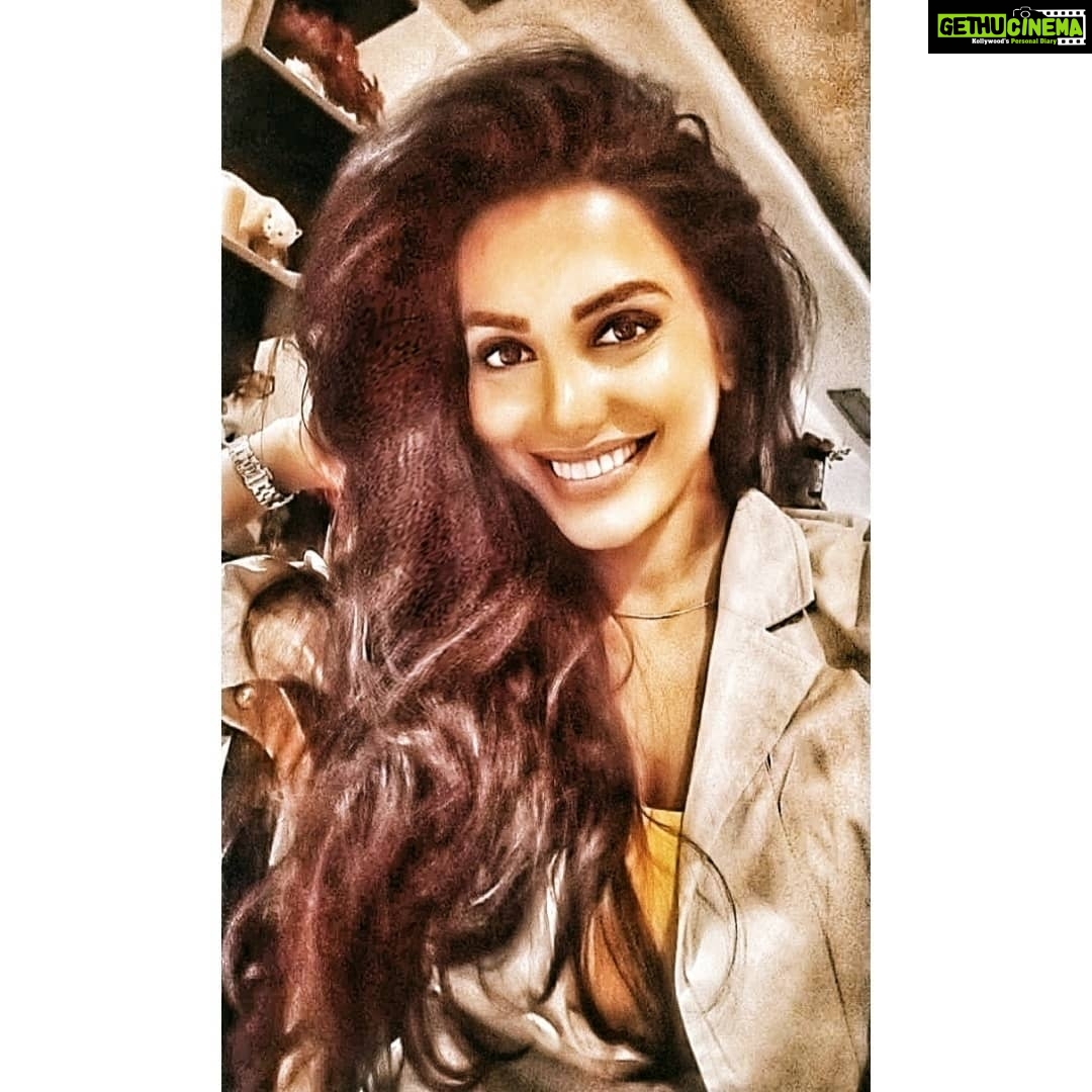 Natasha Suri Instagram - Alright then. #NatashaSuri #Actress #NewBeginnings