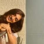 Nazriya Nazim Instagram - The 🌞 is back …. And I’m ☺️☺️☺️☺️ 📸: @naveen_nazim ♥️
