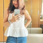 Nazriya Nazim Instagram - 🐹 Just got outta ma pjs today …. #fridayvibes #mirrorselfie #lockdownselfies