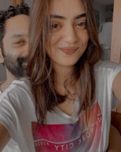 Nazriya Nazim Instagram - Some mornings ...we are in the mood for selfies 🤪🤓👻

#hideandseek 
#FF