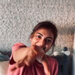 Nazriya Nazim Instagram – My phone pls……🤓🤓
P.C.: @naveen_nazim 
#sunsetstories