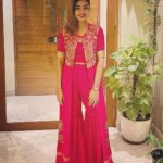 Nazriya Nazim Instagram – 💓

Thank u @rehanabasheerofficial 
for always helping me out last minute! 🤗😍