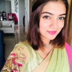 Nazriya Nazim Instagram - Go desi.....😬Thanx @maria.tiya.maria once again