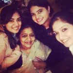 Nazriya Nazim Instagram - Fresh n refreshed ......... 😂😘 @megsraj @lasya_umesh #girlgang #bangalore😍