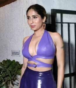 Neha Bhasin Instagram - Reminds me of my song 'Aawari' ♥️

#NehaBhasin