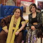 Neha Bhasin Instagram - Happiest bday Bappi da. I am privileged to know you and witness your legend. I still can't believe I actually have sung with you ❤️ May god bless you with a long and healthy life 👑 @bappilahiri_official_ #legend #bappilahiri