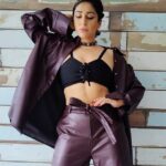 Neha Bhasin Instagram - Not a girl next door honey 🍯 #NehaBhasin