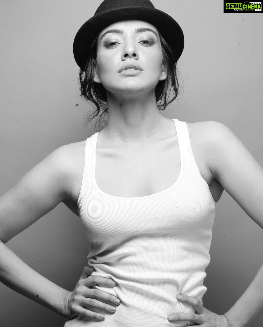 Neha Sharma Instagram - Just some of my fav ..#throwbackthursday 💕