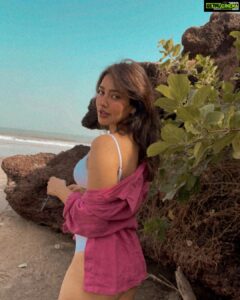 Neha Sharma Instagram - Portraits from Goa…📷 @aishasharma25 💕💫☀️🧿🍃🌊