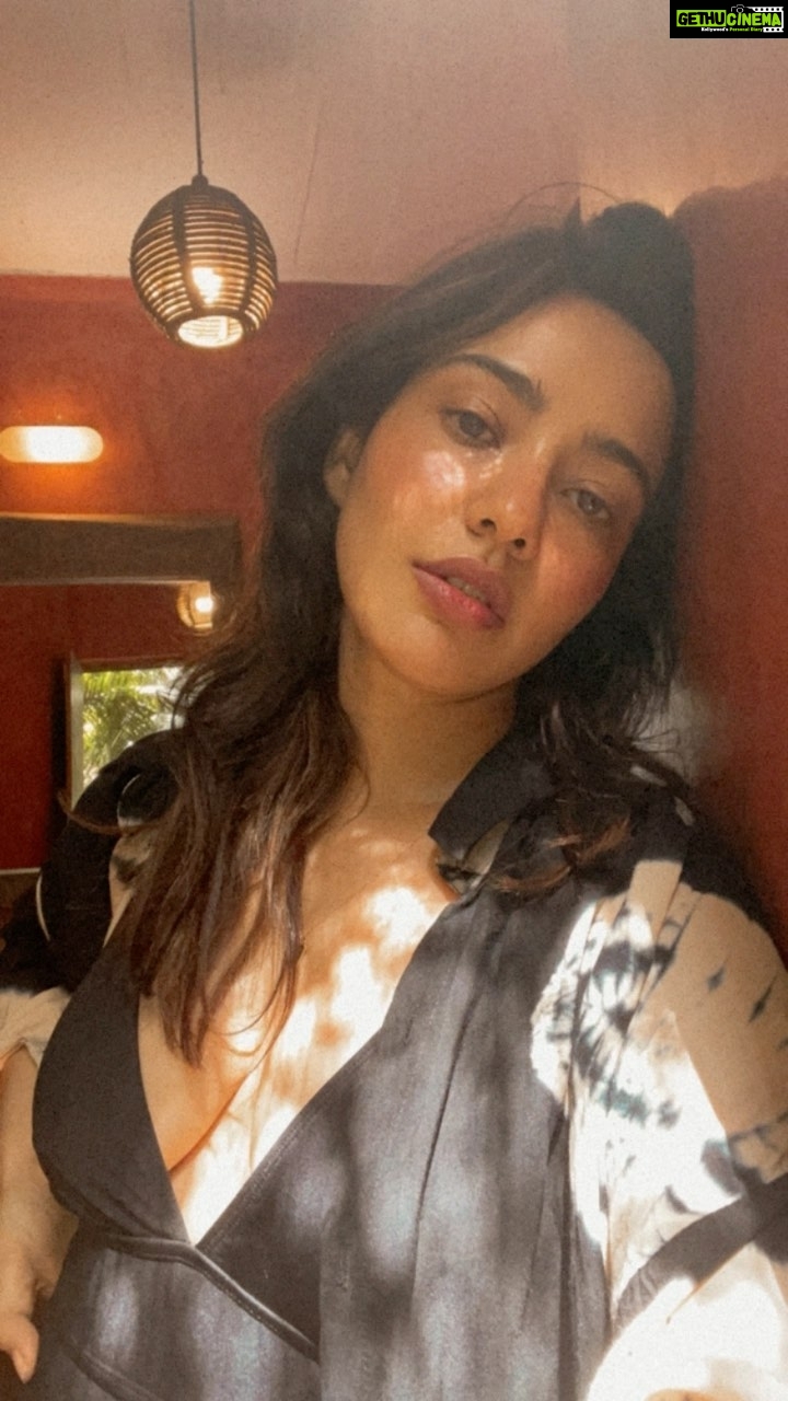 Neha Sharma Instagram - “Felt cute, won’t delete later “ ☀️💫💕#reels #reelitfeelit #reelsinstagram #goadiaries #goa