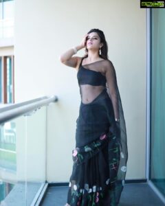 Nidhhi Agerwal Instagram - 🖤🧿 

Styled by @officialanahita 
Outfit: @shopmodernaari @publiquedom
Earrings: @rubansaccessories 
Pic: @thescienceofphoto
Makeup: @madhu_derangula