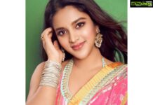 Nidhhi Agerwal Instagram - Looking for a सुंदर और सुशील लड़का 🧿🧚🏻✨🤍 Styled by @officialanahita Saree: @gopivaiddesigns Earrings: @amrapalijewels Pic: @i_ak_photographer
