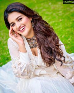 Nidhhi Agerwal Instagram - A flamingo in a flock of pigeons 🦩🦩🦩🦩🦩🦩🦩🦩🦩 #hero Styled by @officialanahita Outfit: @maddermuch Shoes: @dior Pic: @v_capturesphotography Makeup: @madhu_derangula