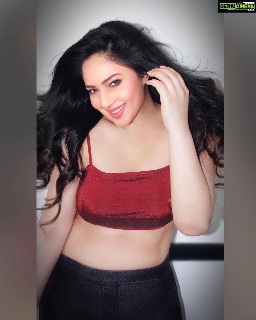 Nikesha Patel - 4K Likes - #photography #photooftheday #photographer #photographylovers #cardiff #entrepreneur #entrepreneurlife #actress #nikeshapatel #nikishapatel #hollywood #bollywood #follow #followļ½e #easter #wales #indian