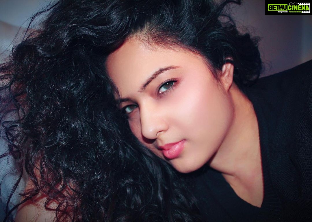 Nikesha Patel - 2.7K Likes - #cardiff #actor #celebrity #cardiffshoot #agencyrepresented #ukactor #indianactor #curlyhair #curlyhairstyles #hairstyles #nikeshapatel #nikishapatel