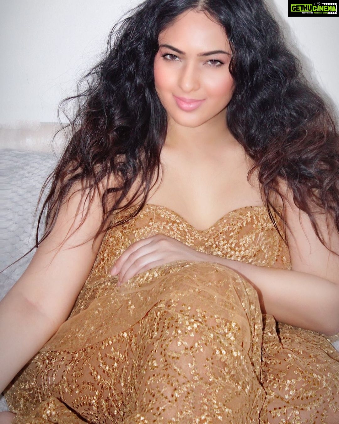 Nikesha Patel - 3.2K Likes - Love or hate my hair? #shoot #photoshoot #photography #model #actor #bollywood #indianactress #southindianactress #nikeshapatel #nikishapatel #telugufilms #tamilfilms #pawankalyan #hollywood #instagood #instafashion #fashion