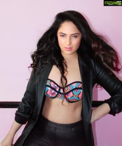 Nikesha Patel Instagram - #love #like #share #comment #fashion #nikeshapatel #nikishapatel #nikki #bollywood #cardiff #london #mumbai #la #instadaily
