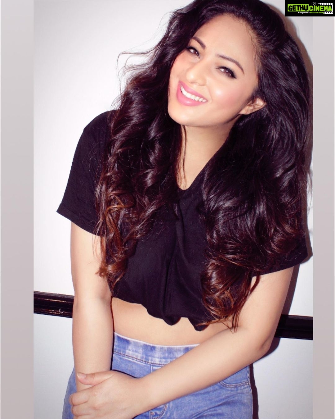 Nikesha Patel - 3.2K Likes - Smile and laughter just when lockdown is ending. #welshactress #bollywood #nikeshapatel #nikishapatel photography #cardiff #tonteg # londonactors #headshot #southindianactors