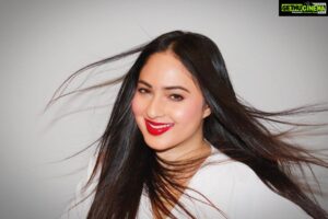 Nikesha Patel Instagram - #newshoot #actor #actress #bollywood #southindianactress #wales #cardiff #walesactress #welshactress #lockdown #hollywoodactor #indianactress #indianactor #artistsoninstagram
