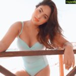 Nikesha Patel Instagram - While everyone is worrying about the future! #model #bollywood #hollywood #tollywood #kollywood #southindianactor #actor #actress #ketoindianfood #ketoindia #beach #beachlife #beachvibes