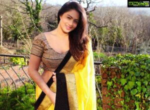 Nikesha Patel Instagram - #bollywoodactress #bollywood #bollywoodstyle #bollywoodfashion #actress #nikeshapatel #bollywooddance #bollywoodactor #love #bollywoodhot #bollywoodmovies #bollywoodsongs #nikishapatel #tollywood #mumbai #india #kollywood #kannadaactress #kannadafilm #beautiful #indianactress #wales  #bollywoodcelebrity #tollywood #bollywoodmovie #bollywoodstar #bollywoodactresses #saree #fashion #bhfyp