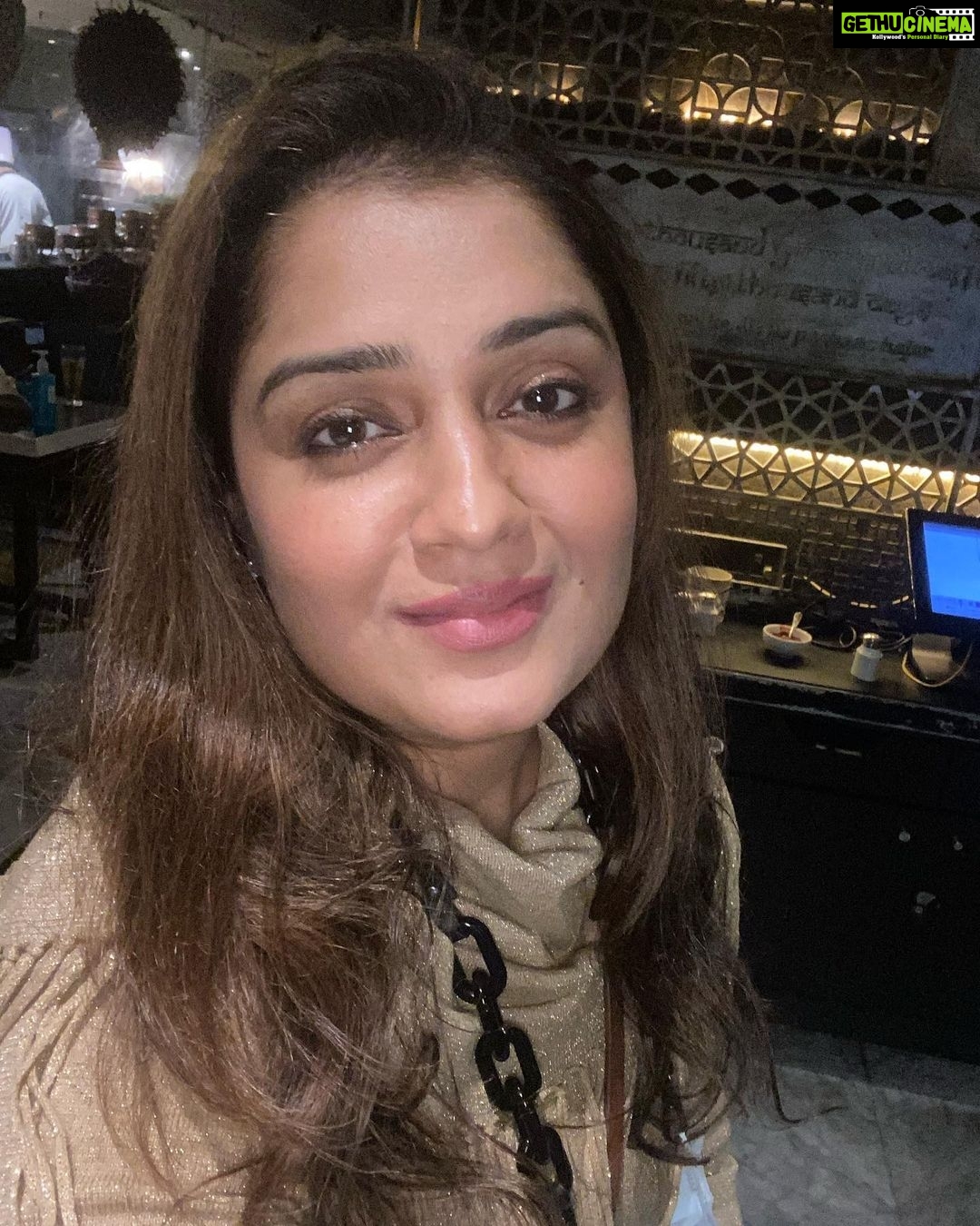 Nikita Thukral Instagram - A grateful heart is a magnet of miracles. Always believe that 💕🥰#gratitude #loveyourself