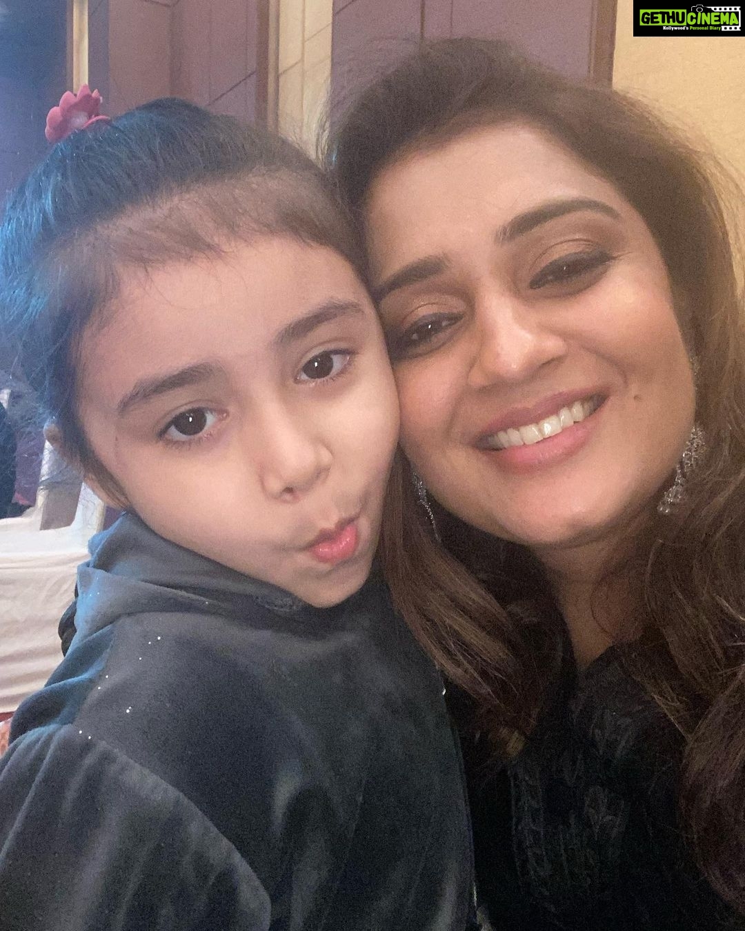 Nikita Thukral Instagram - My life my princess gets the best out of her mother. #jasmyrranikitamago @jasmyrra_nikitamago I love u the most 💕❤️❤️❤️❤️❤️😜