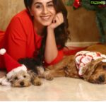 Nikki Galrani Instagram - I believe in Santa Paws🐾🎅🏻♥️