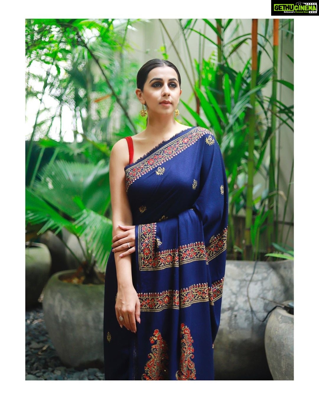 Nikki Galrani Instagram - For a recent event in #Kerala âš Outfit by @ashwin.thiyagarajan Styled by @prathishta (My Peeeetuuuuuđ„) Shot by @jibinvk.outlook