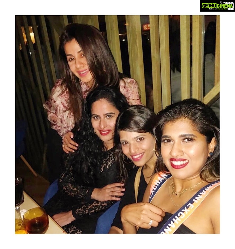 Nikki Galrani Instagram - No one will ever be as entertained by us as us ♥️🐒 Missed you @shwetaravi27 😘