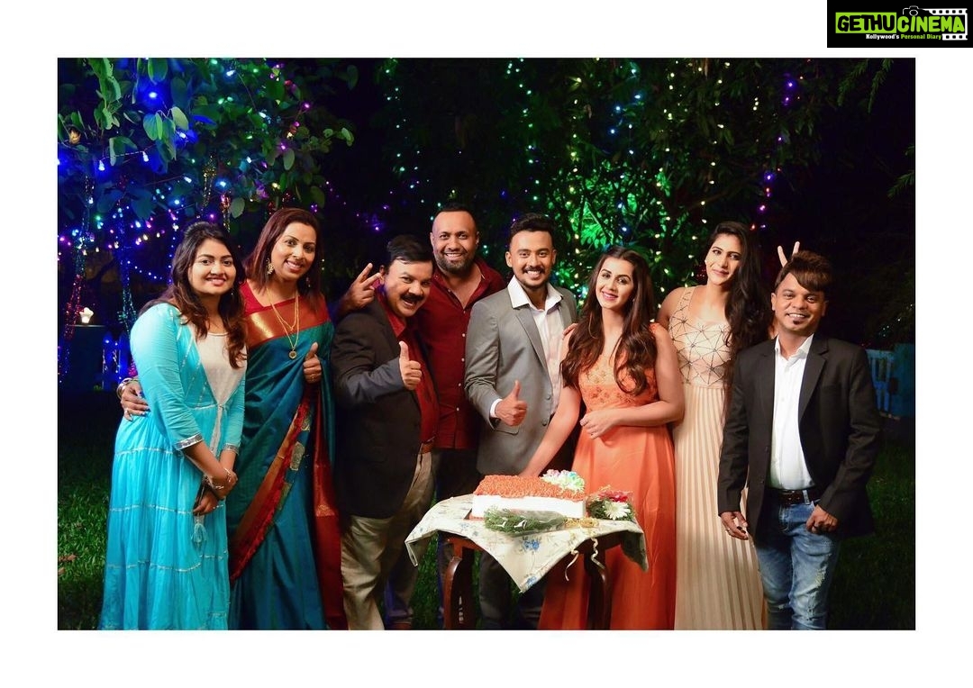 Nikki Galrani Instagram - Team #Dhamaka ๐งก๐ฅ๐ฅ๐ฅ