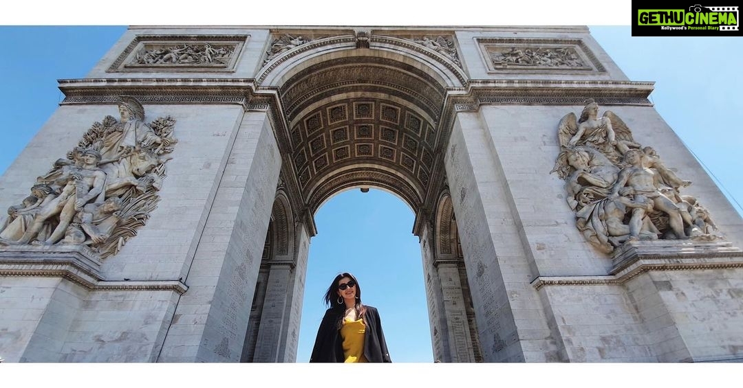 Nikki Galrani Instagram - 🖤✨ Arc de Triomphe
