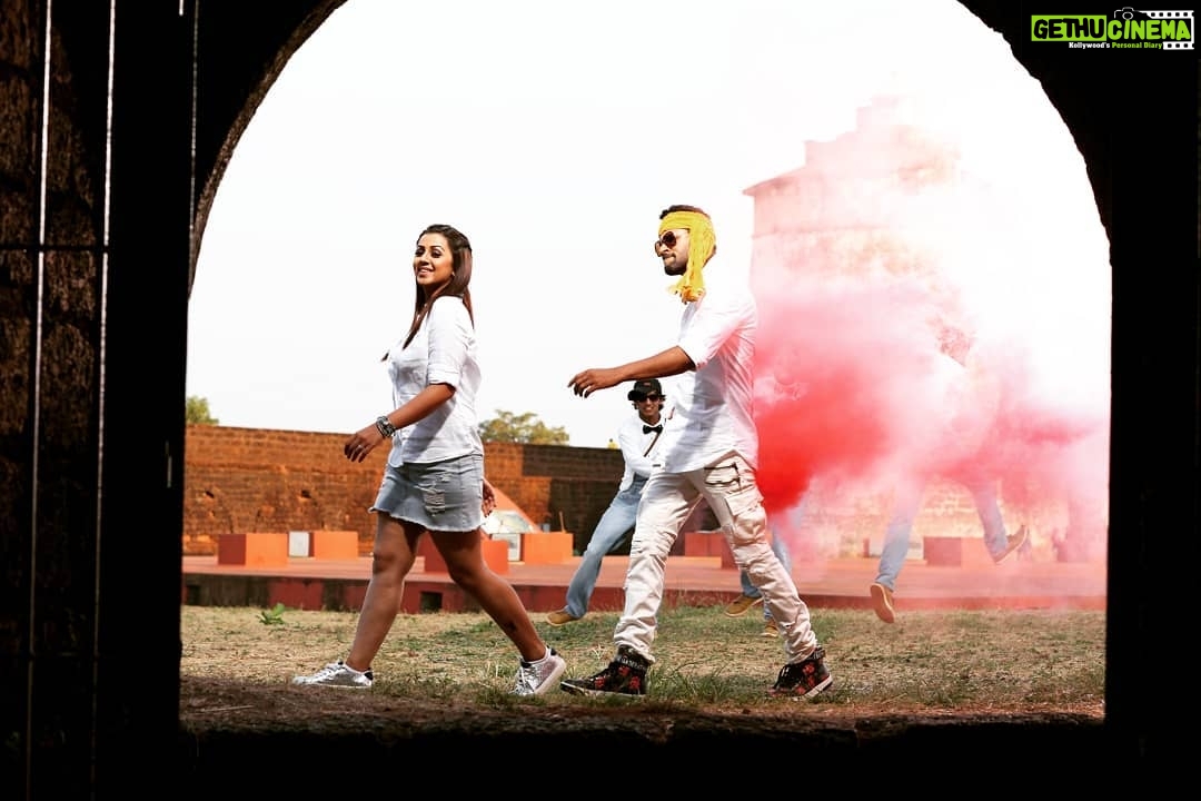 Nikki Galrani Instagram - Have u guys checked out the lyrical video of Ivala Ivala from #CharlieChaplin2 yet ? Link in Bio 😊