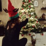 Nikki Galrani Instagram - It's time to #Sparkle ✨✨✨ Believe in the magic of #Christmas ❤️🎅 🌲