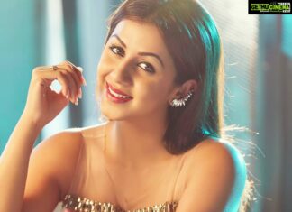 Nikki Galrani Instagram - You can now follow me on #ShareChat guys ❤️ Looking forward to see you all there 🤗