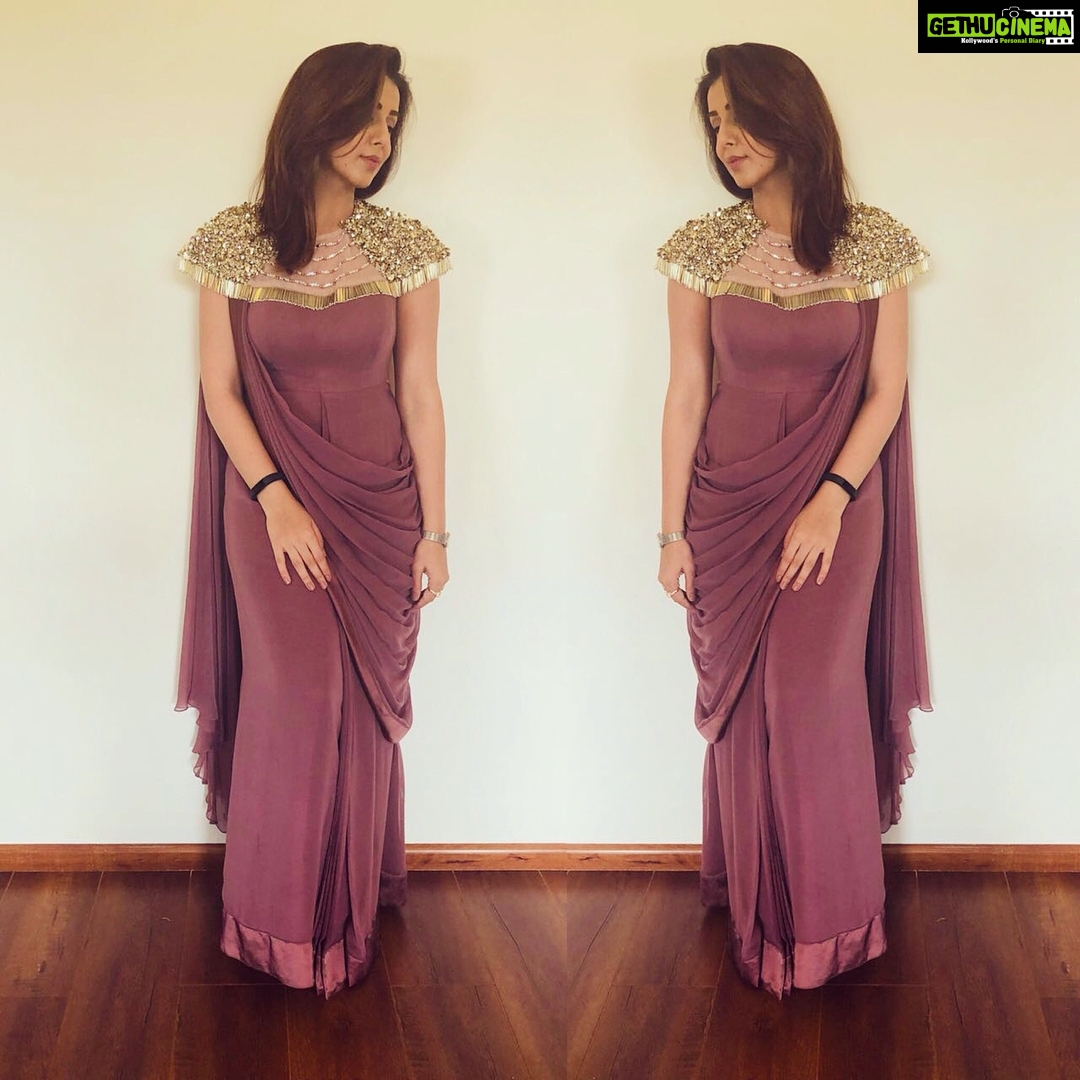 Nikki Galrani Instagram - For an event in Madurai today π Styled by @vksara π€π€ #Repost @vksara γ»γ»γ» So effortlessly elegant ! The beautiful South Indian Actress @nikkigalrani in a @nidhikashekharofficial Drape Saree by @tifarachennai with gold beaded cape for an Event in Madurai.