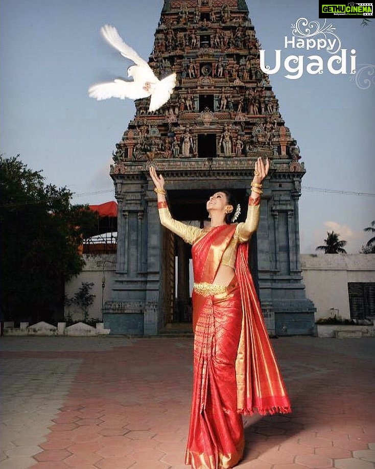 Nikki Galrani Instagram - May this #Ugadi bring all of you good spirit,new beginnings & loads of prosperity 😊 Happy Ugadi ❤️😊