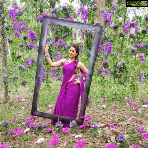 Nikki Galrani Instagram - Munnar