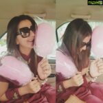 Nikki Galrani Instagram - Some things just don't change 🙈🙈🙈 i just cant get enough of doing this 🤣🤣🤣 The kid within me jumps in joy n embarasses the hell out of anyone who travels with me/is in the car when I spot Cotton Candy 🤣🤣🤣 but who cares cuz Cotton Candy Love is True Love 🙈❤ #MyLoveForCottonCandy #Bangalore #HappinessIsCottonCandy #ItsTheSimpleLittleThings 😊 @praawn @zuha_junaidi I misssssss u both 😘😘😘❤