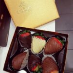 Nikki Galrani Instagram - Happiness is-a box full of #Chocolate Dipped #Strawberries 😍😍😍 #Favorite #Godiva