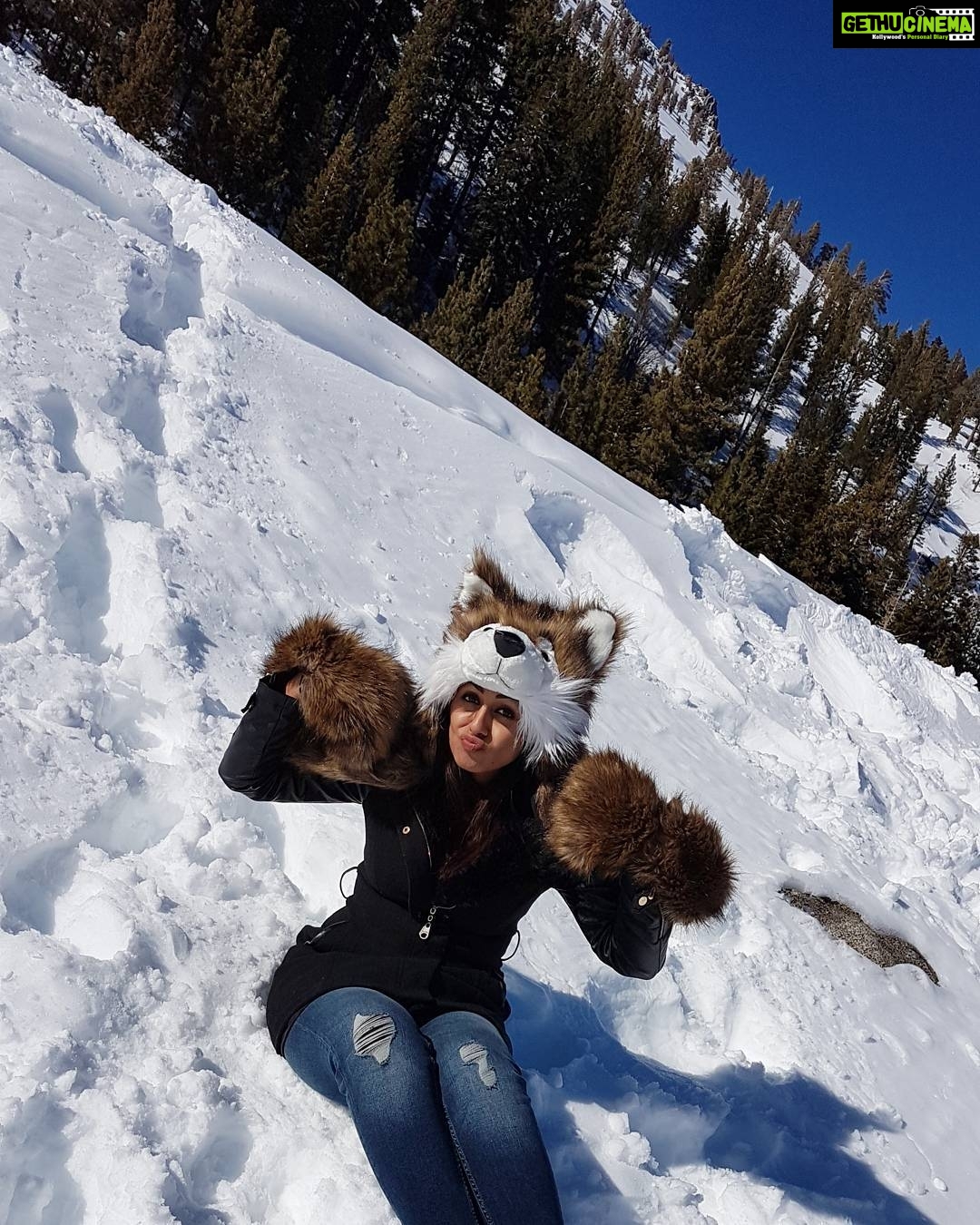 Nikki Galrani Instagram - Sanity calms,but a little bit of craziness is always interesting & fun😋😋😋 Lake Tahoe
