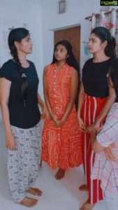Niranjani Ahathian Instagram - Nangalam bayangaramana asaivammm🤣🤣🤣
@kanithiru10