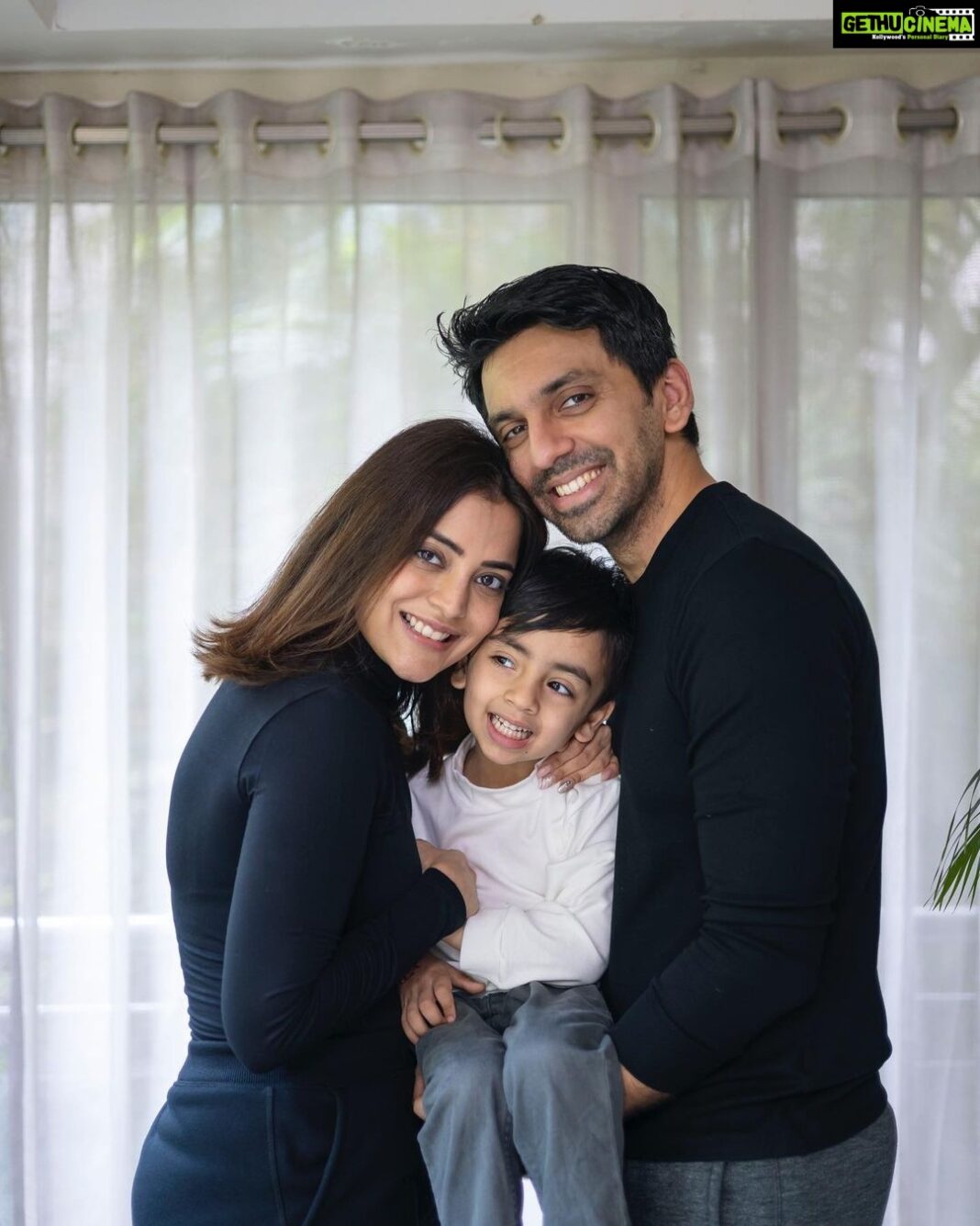 Nisha Agarwal Instagram - Starting the New Year with soft, warm hugs from @uniqloin that are perfect for the ❄️ days and 😴 days. #warmertogether #uniqlolndia #lifewear #winterwear #winteroutfit #winterfashion #cozyvibes #collaboration